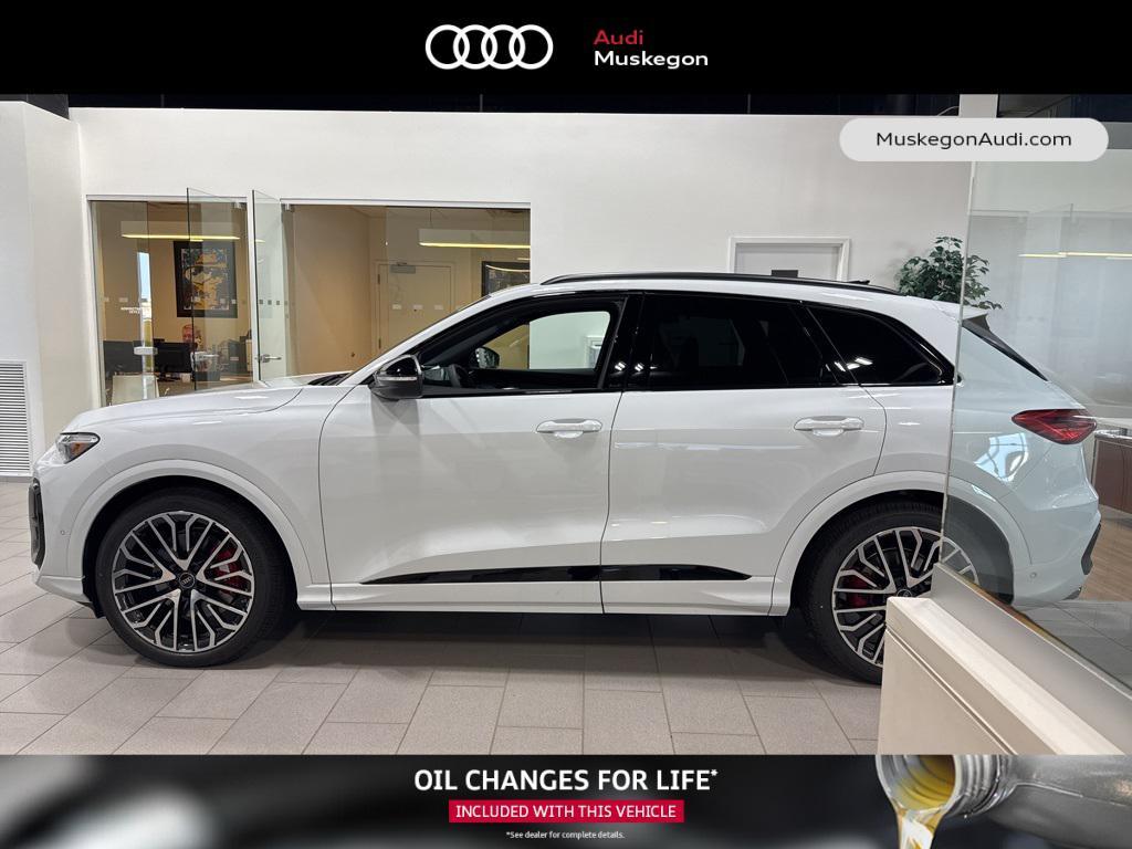 new 2025 Audi SQ5 car, priced at $74,265