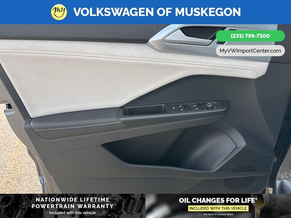 new 2026 Volkswagen Taos car, priced at $35,001