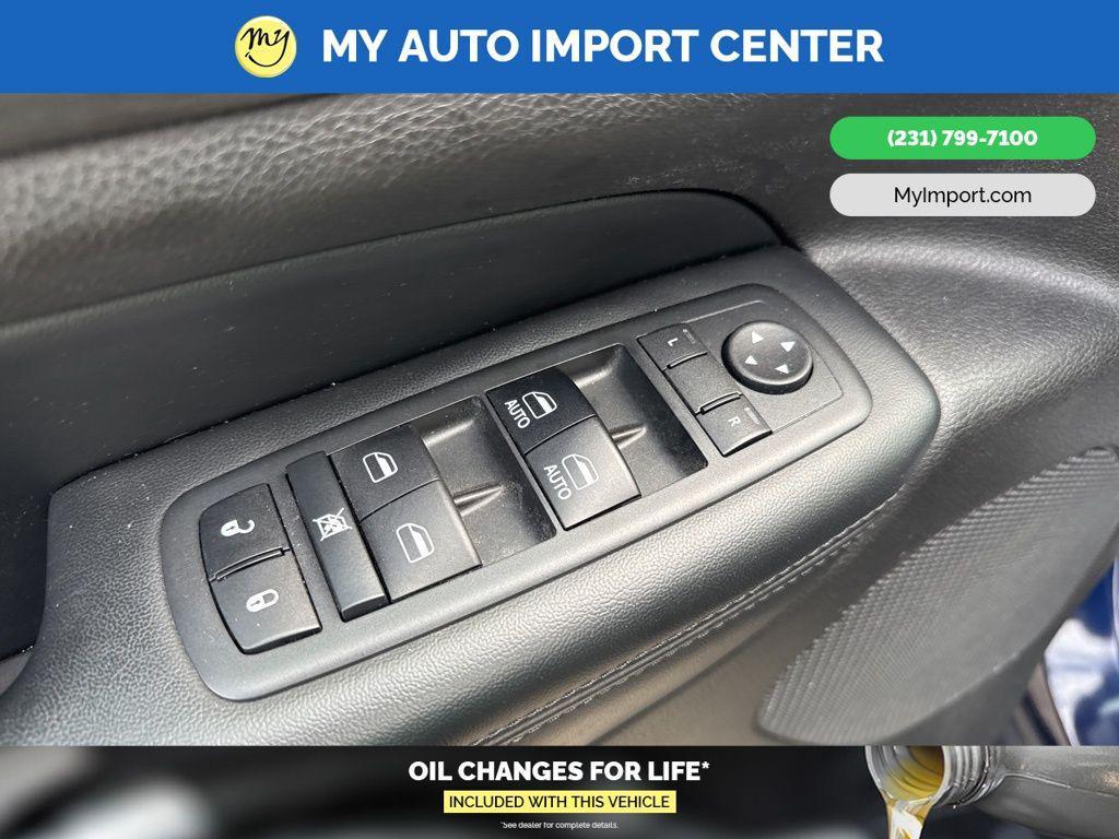used 2017 Jeep Grand Cherokee car, priced at $17,426