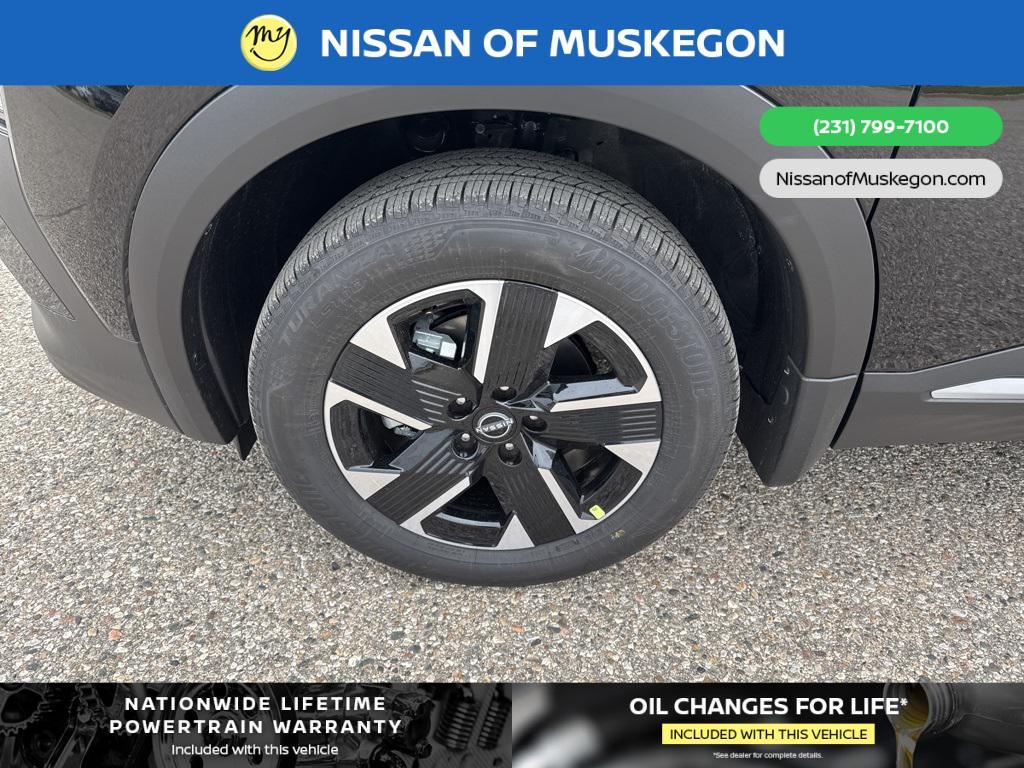 new 2025 Nissan Kicks car, priced at $27,180