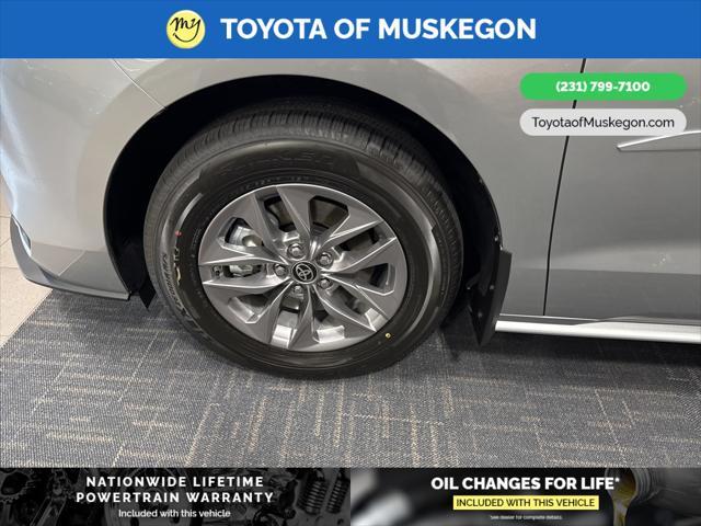 new 2025 Toyota Sienna car, priced at $45,095