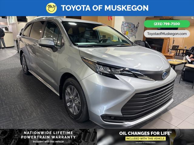 new 2025 Toyota Sienna car, priced at $45,095