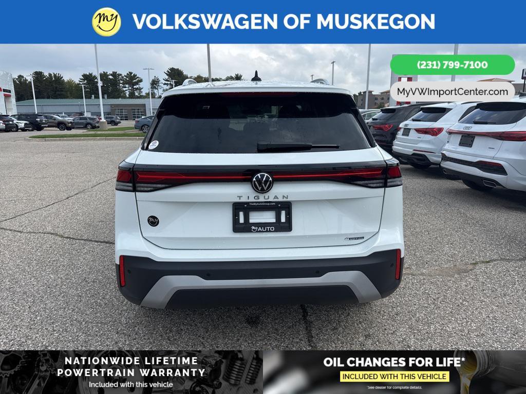 new 2025 Volkswagen Tiguan car, priced at $32,682