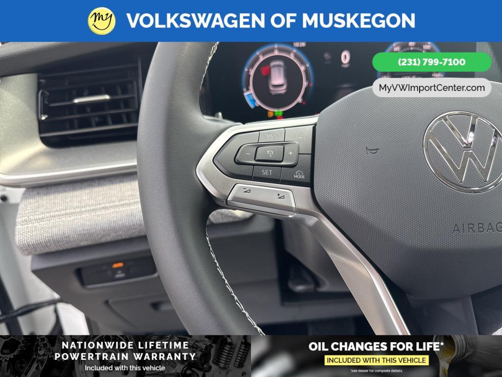 new 2025 Volkswagen Tiguan car, priced at $32,682
