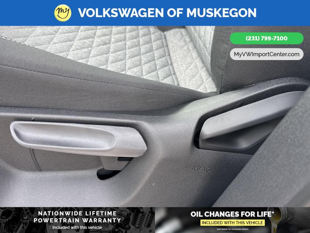new 2025 Volkswagen Tiguan car, priced at $32,682