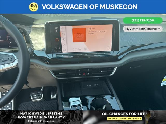 new 2025 Volkswagen Atlas car, priced at $47,951