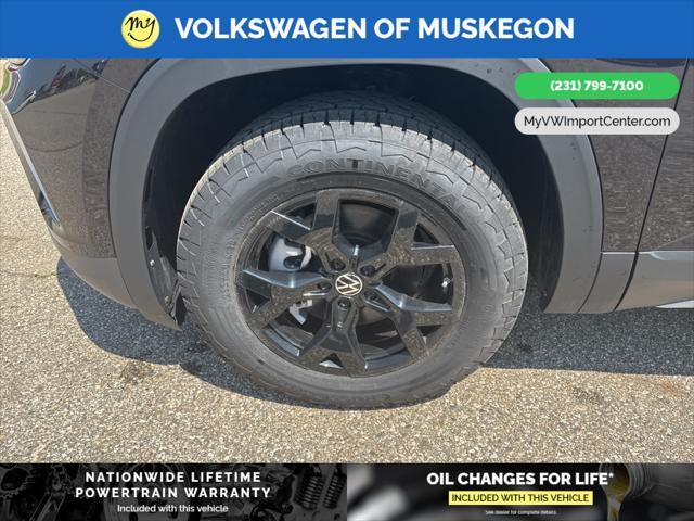 new 2025 Volkswagen Atlas car, priced at $47,951