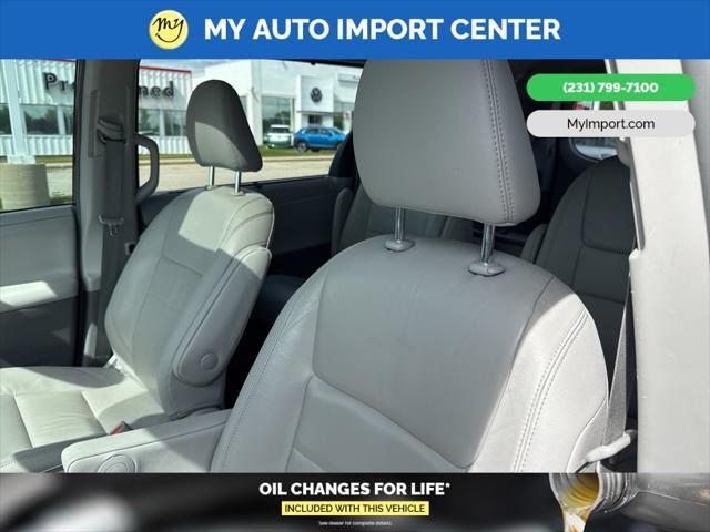 used 2019 Toyota Sienna car, priced at $30,982