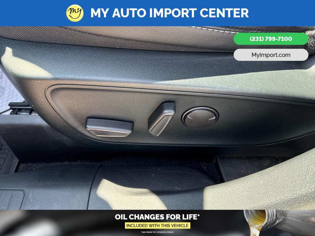 used 2022 Ford Escape car, priced at $24,981