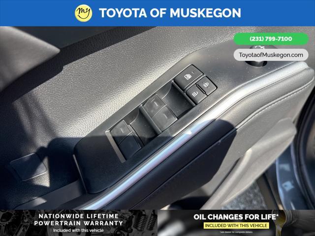new 2025 Toyota Highlander car, priced at $48,572