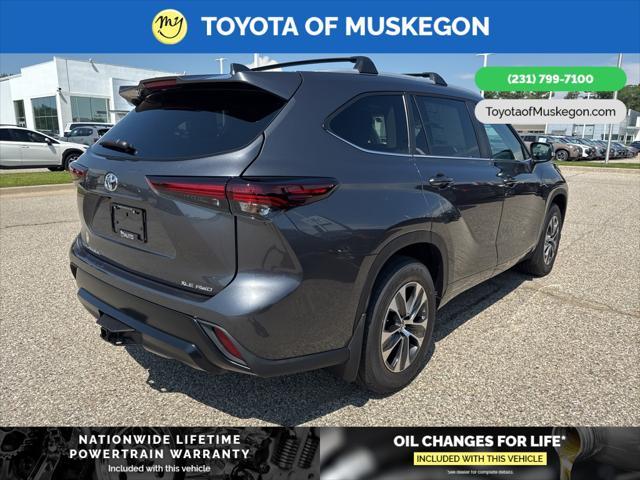 new 2025 Toyota Highlander car, priced at $48,572