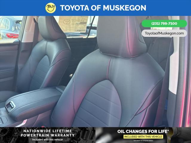 new 2025 Toyota Highlander car, priced at $48,572