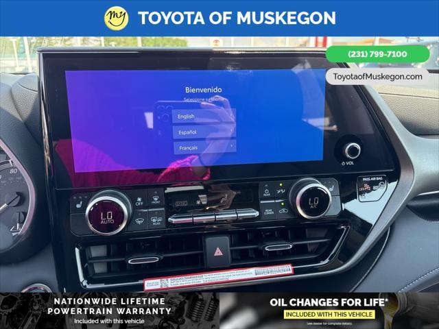 new 2025 Toyota Highlander car, priced at $48,572