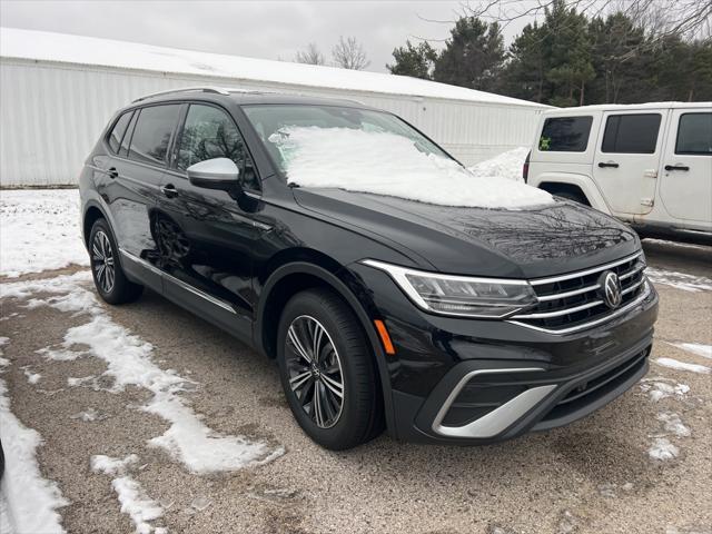 new 2024 Volkswagen Tiguan car, priced at $33,551