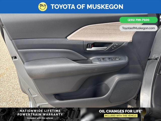 new 2025 Toyota Grand Highlander car, priced at $58,682