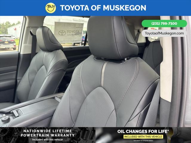 new 2025 Toyota Grand Highlander car, priced at $58,682