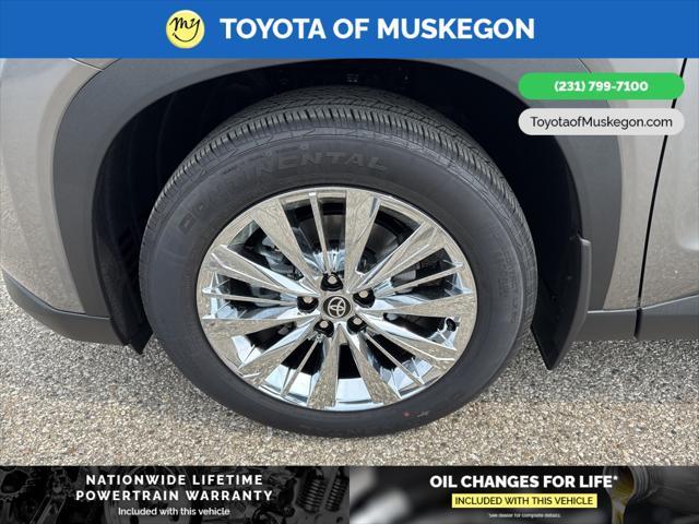 new 2025 Toyota Grand Highlander car, priced at $58,682