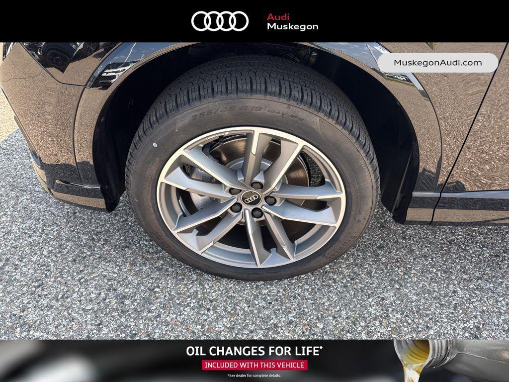new 2025 Audi Q3 car, priced at $43,303