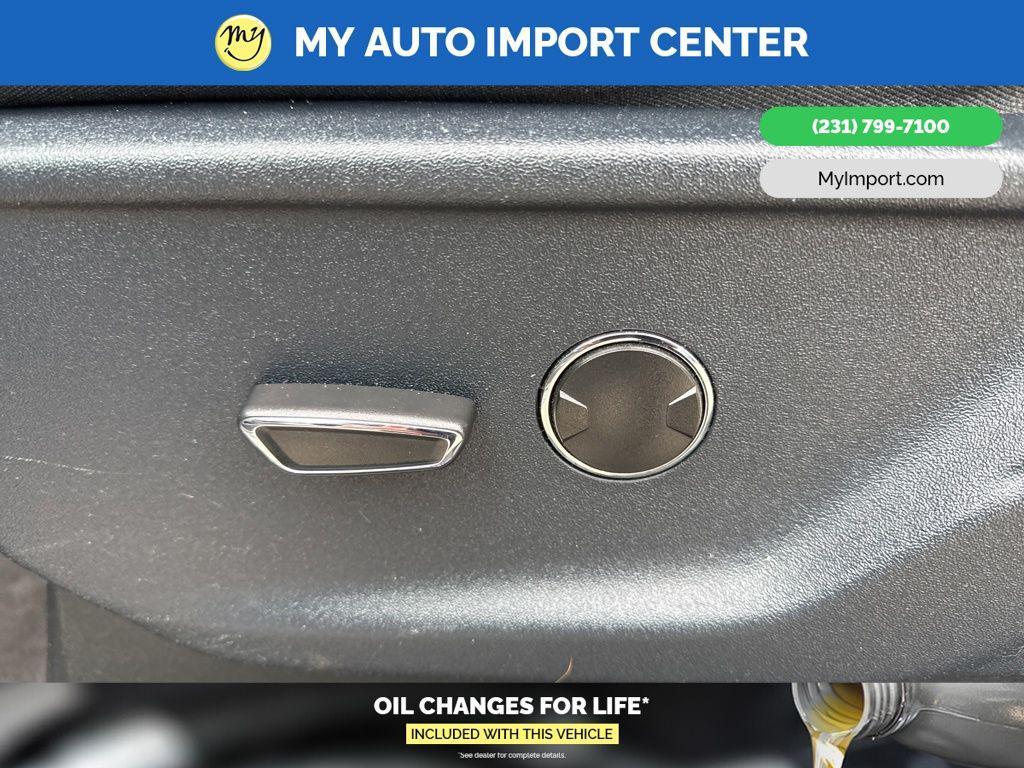 used 2021 Ford F-150 car, priced at $32,826