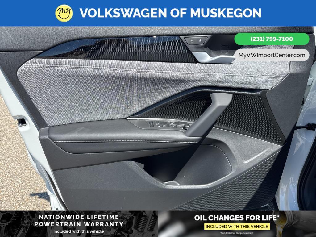 new 2025 Volkswagen Tiguan car, priced at $32,671
