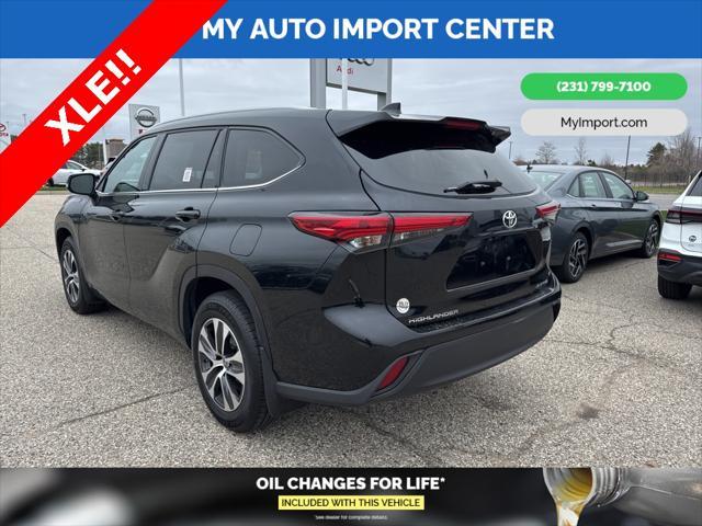 used 2022 Toyota Highlander car, priced at $32,781