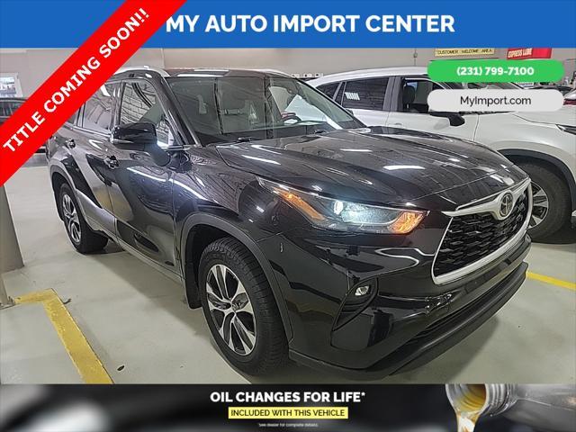 used 2022 Toyota Highlander car, priced at $32,937