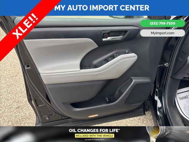 used 2022 Toyota Highlander car, priced at $32,781