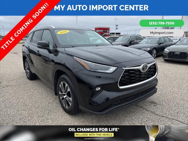 used 2022 Toyota Highlander car, priced at $32,937