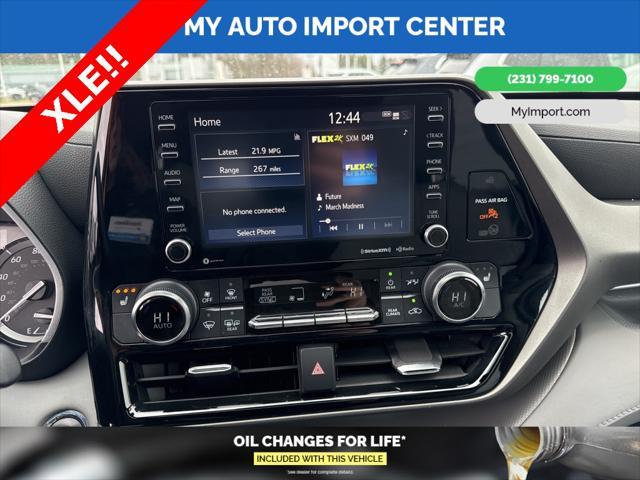 used 2022 Toyota Highlander car, priced at $32,781
