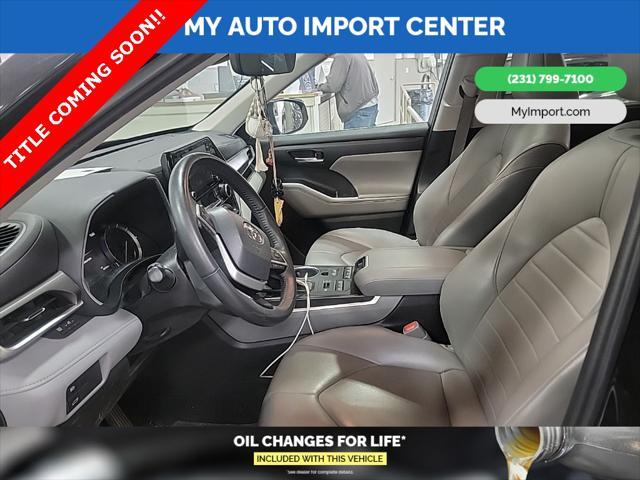 used 2022 Toyota Highlander car, priced at $32,937