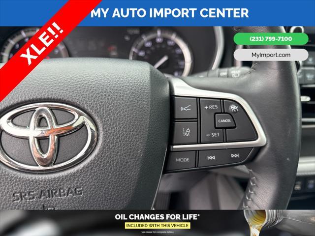 used 2022 Toyota Highlander car, priced at $32,781