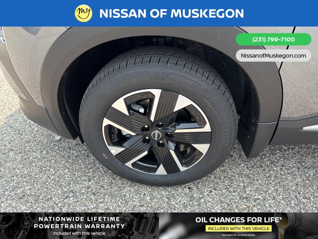 new 2025 Nissan Kicks car, priced at $28,680