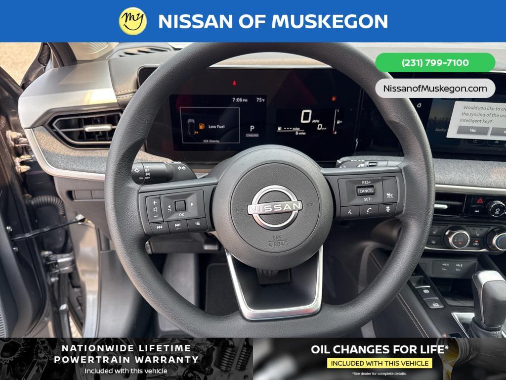 new 2025 Nissan Kicks car, priced at $28,680
