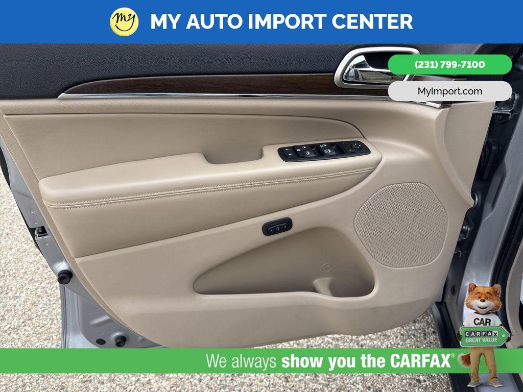 used 2015 Jeep Grand Cherokee car, priced at $14,484