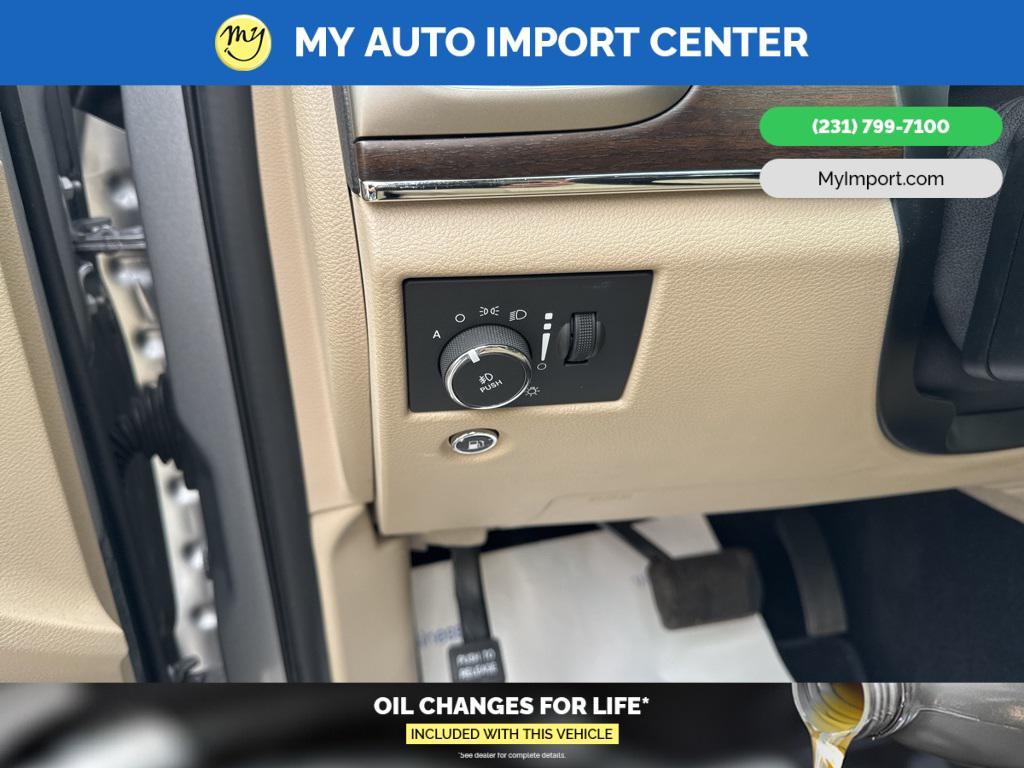 used 2015 Jeep Grand Cherokee car, priced at $15,589