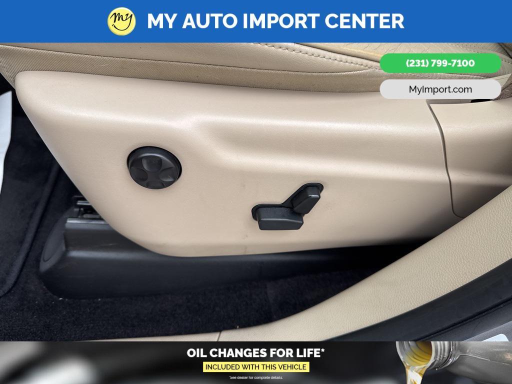 used 2015 Jeep Grand Cherokee car, priced at $15,589