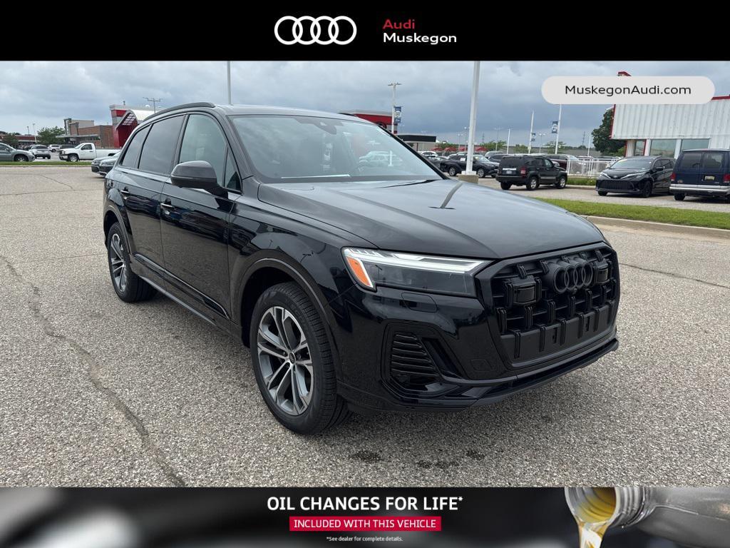 new 2025 Audi Q7 car, priced at $61,920