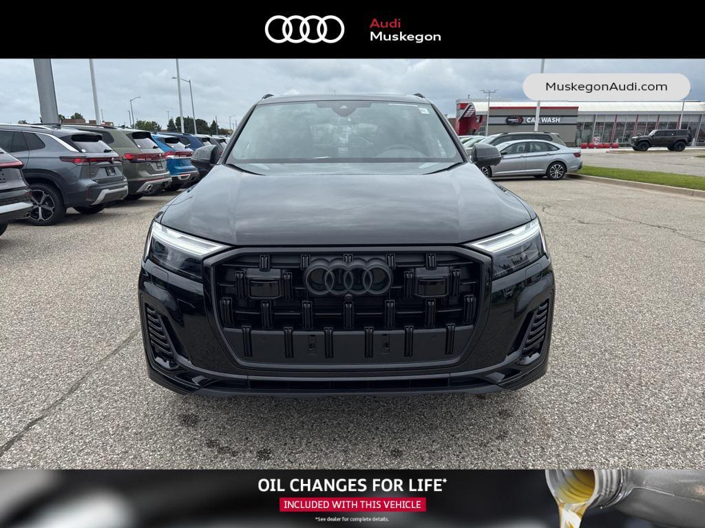 new 2025 Audi Q7 car, priced at $61,920