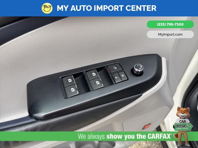 used 2015 Toyota Highlander car, priced at $12,284