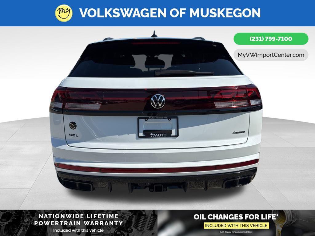 new 2026 Volkswagen Atlas Cross Sport car, priced at $53,337