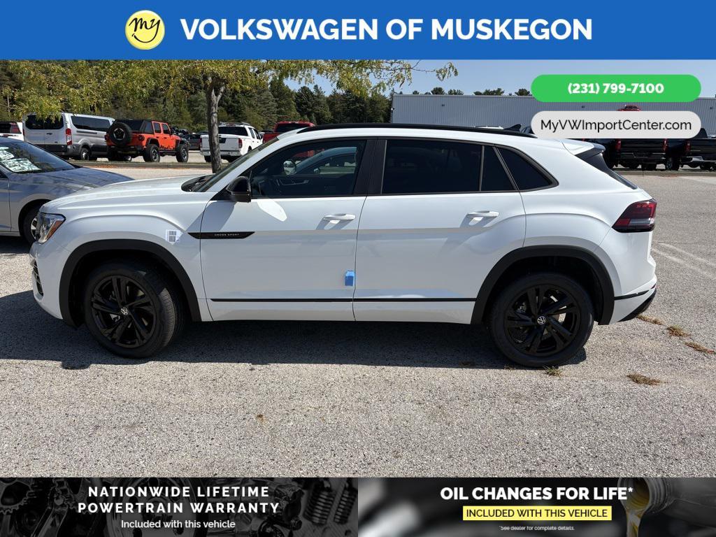 new 2026 Volkswagen Atlas Cross Sport car, priced at $53,337