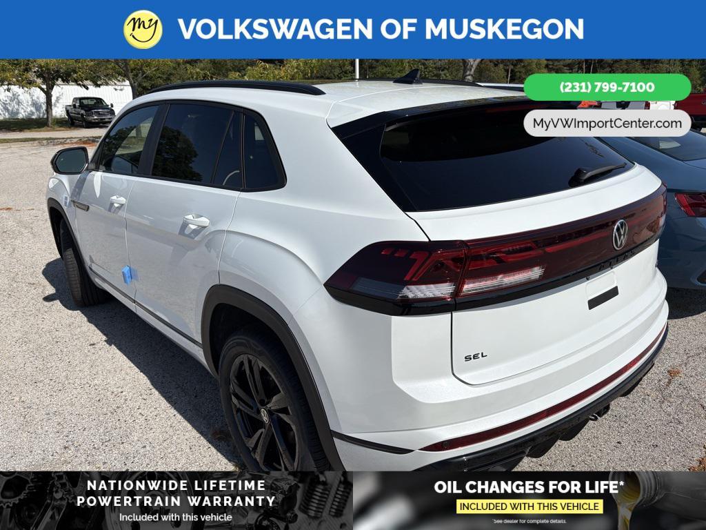 new 2026 Volkswagen Atlas Cross Sport car, priced at $53,337