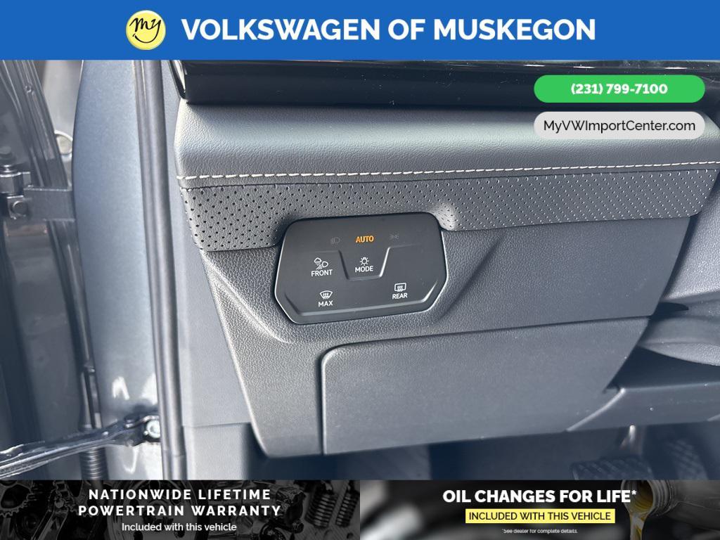 new 2025 Volkswagen Atlas car, priced at $44,922