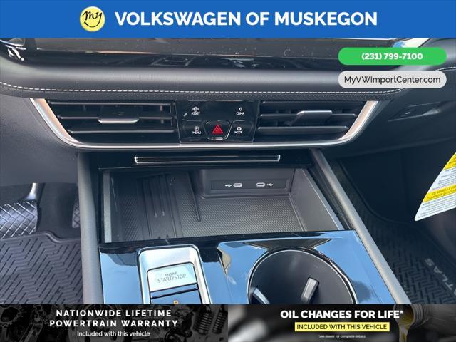 new 2025 Volkswagen Atlas car, priced at $44,422