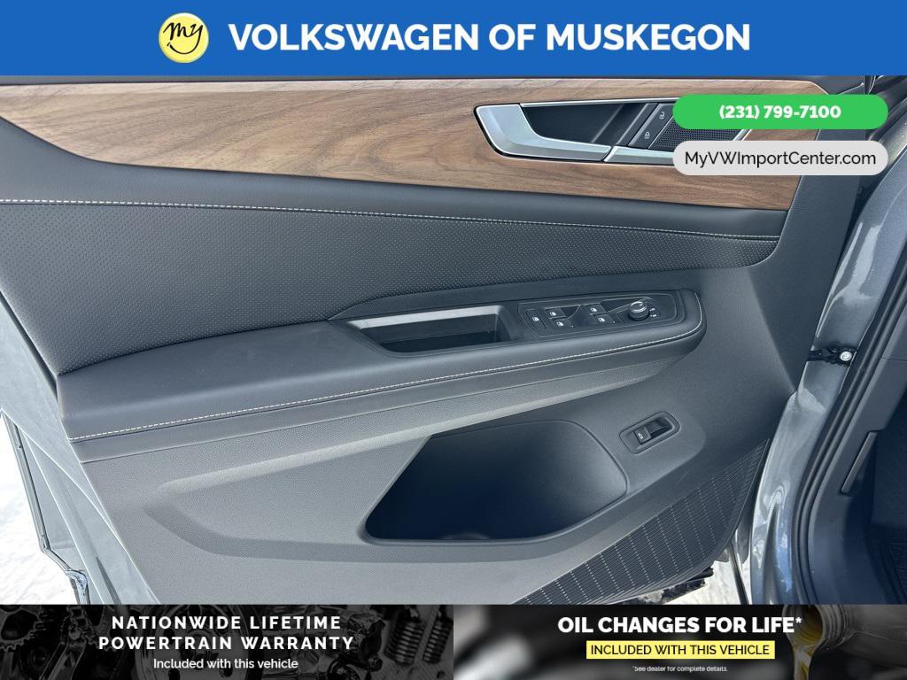 new 2025 Volkswagen Atlas car, priced at $44,922