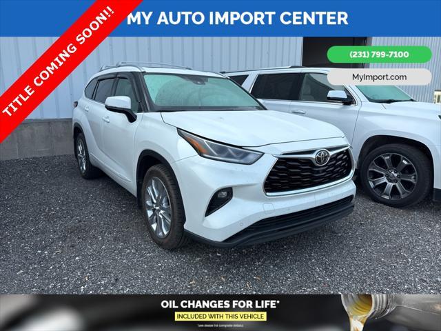 used 2020 Toyota Highlander car, priced at $32,981