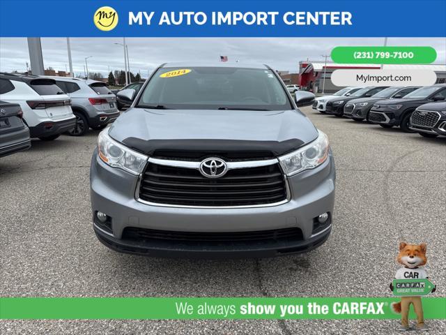 used 2014 Toyota Highlander car, priced at $14,052