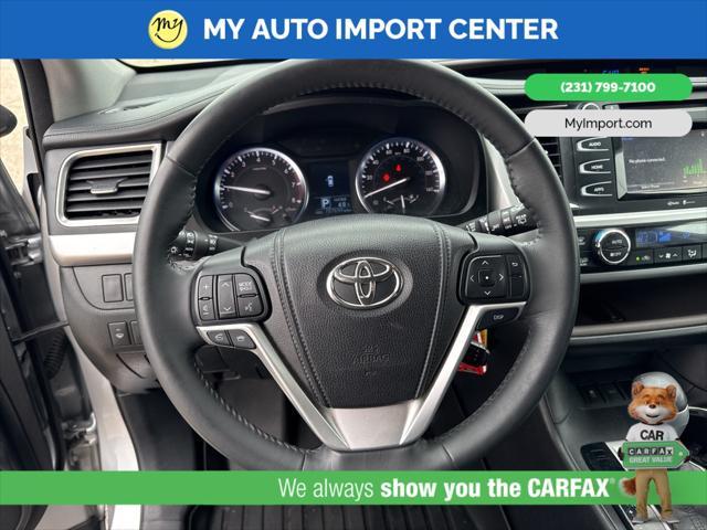 used 2014 Toyota Highlander car, priced at $14,052