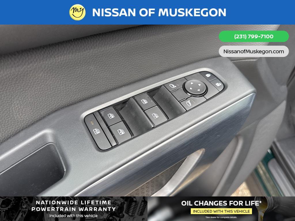new 2025 Nissan Pathfinder car, priced at $45,732