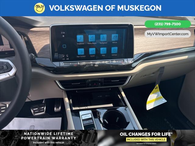 new 2025 Volkswagen Atlas car, priced at $54,591
